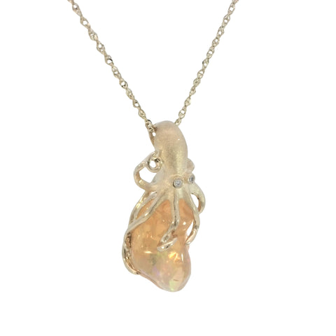 Octopus Pendant with Opal in Yellow Gold