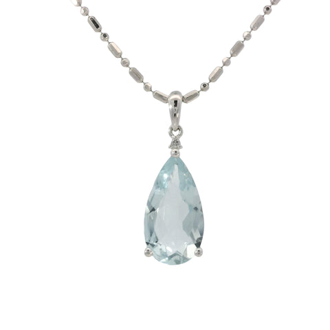 Aquamarine and Diamond Pendant in White Gold