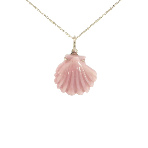 Conch Shell Pendant in Yellow Gold