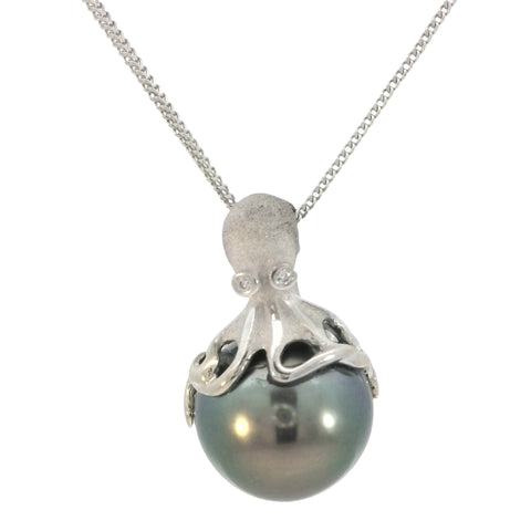 Octopus Pendant with Pearl in White Gold