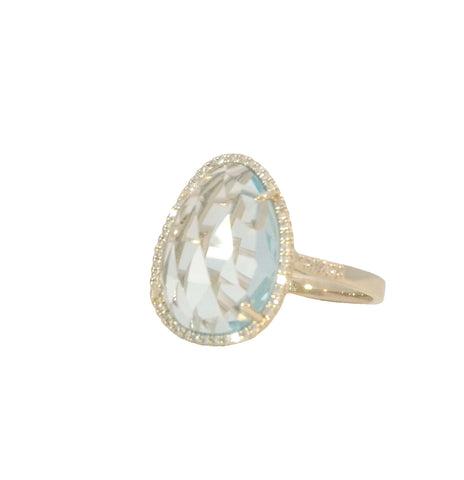 Sky Blue Topaz Ring in Yellow Gold