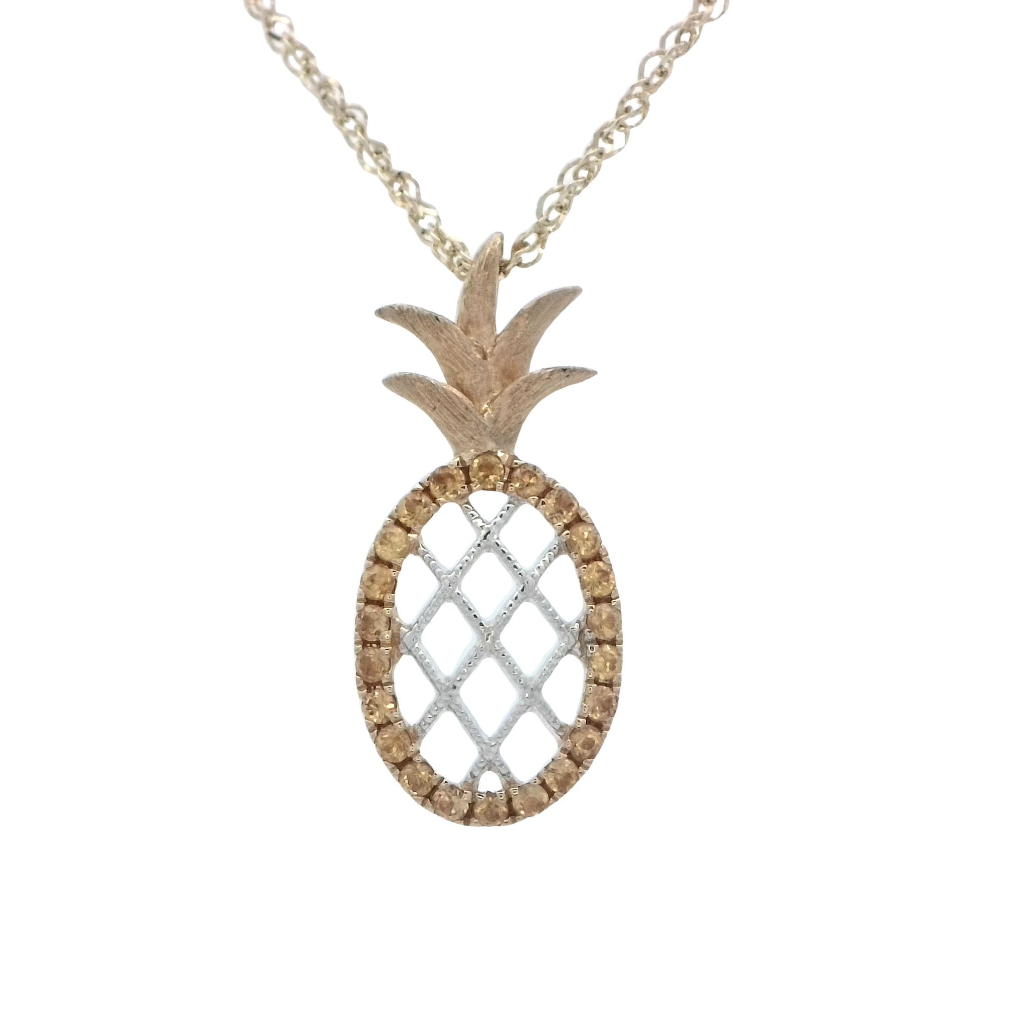 Pineapple Pendant in Yellow Gold