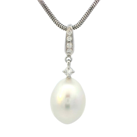 White South Sea Pearl Pendant in White Gold