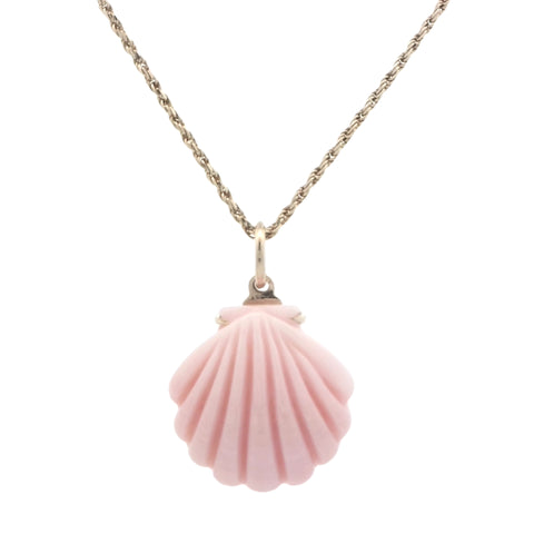 Conch Shell Pendant in Yellow Gold