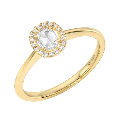 Oval Diamond Ring in Yellow Gold