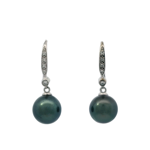 Pearl Earring