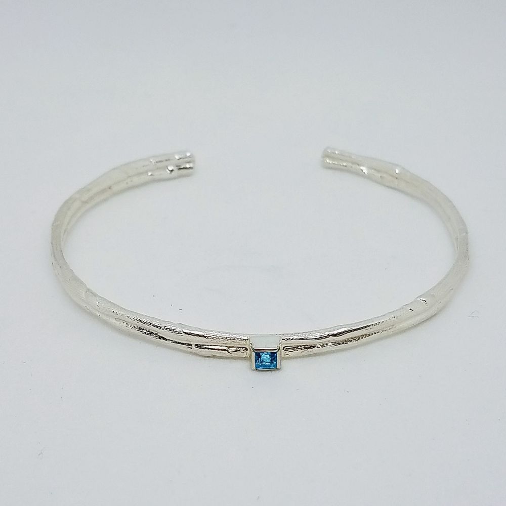 ALOR Caribbean Blue, Grey & Rose Cable Interlaced Bracelet – Luxury  Designer & Fine Jewelry - ALOR
